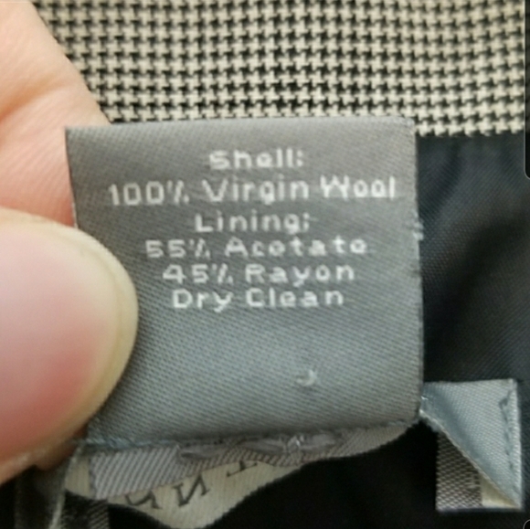 Ann Taylor Wool Button Blazer Size 2P - Picture 3 of 4